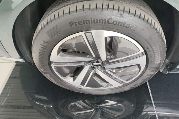 Used Wey Lanshan 2025 Four-Wheel Drive Max Left Front Wheel Hub