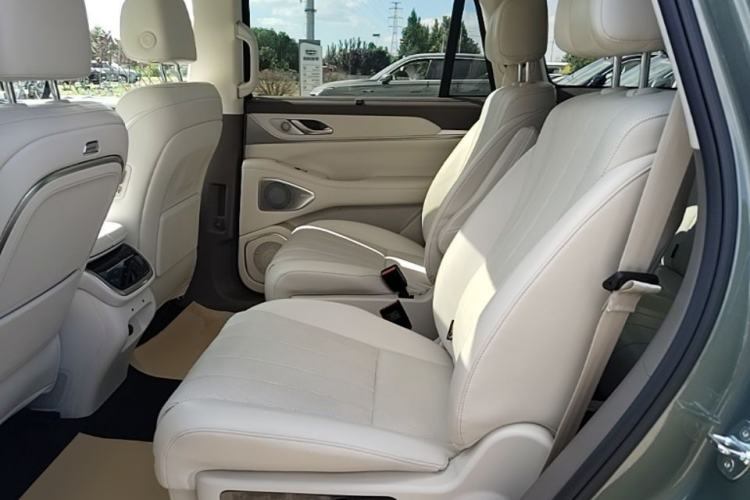 Used Wey Lanshan 2025 Four-Wheel Drive Max Left Rear Seat
