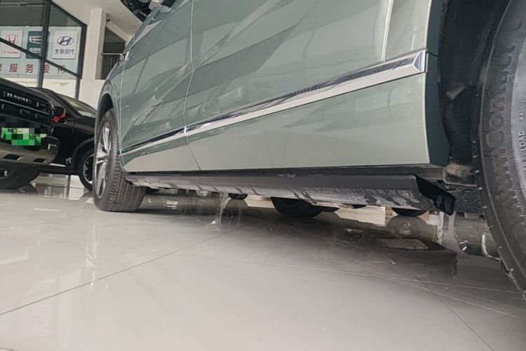 Used Wey Lanshan 2025 Four-Wheel Drive Max Left Side Sill