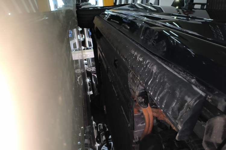 Used Wey Lanshan 2025 Four-Wheel Drive Max Left Side Sill