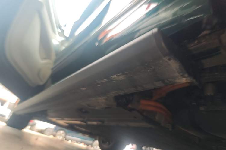 Used Wey Lanshan 2025 Four-Wheel Drive Max Left Side Sill