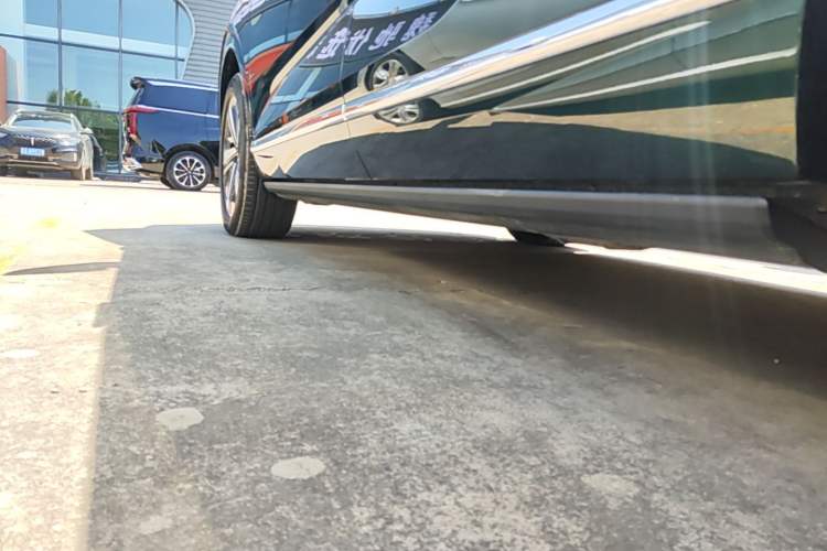 Used Wey Lanshan 2025 Four-Wheel Drive Max Left Side Sill
