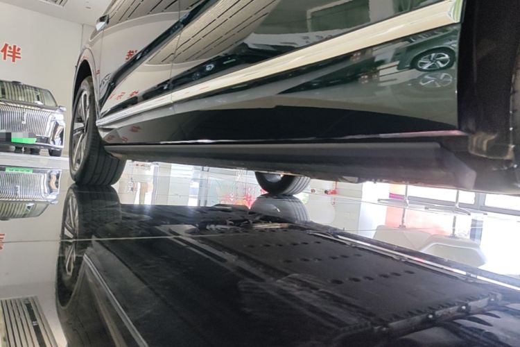 Used Wey Lanshan 2025 Four-Wheel Drive Max Left Side Sill