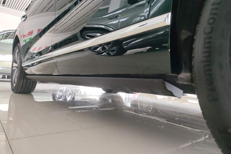 Used Wey Lanshan 2025 Four-Wheel Drive Max Left Side Sill