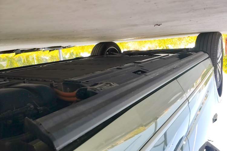 Used Wey Lanshan 2025 Four-Wheel Drive Max Left Side Sill