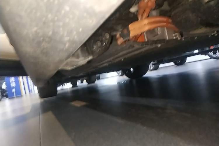Used Wey Lanshan 2025 Four-Wheel Drive Max Left Side Sill