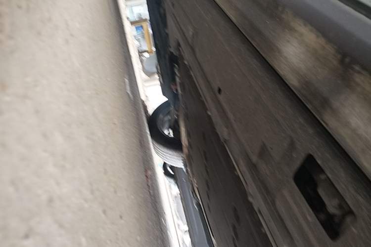 Used Wey Lanshan 2025 Four-Wheel Drive Max Left Side Sill
