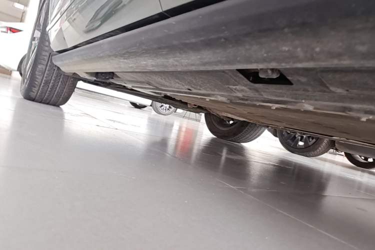 Used Wey Lanshan 2025 Four-Wheel Drive Max Left Side Sill