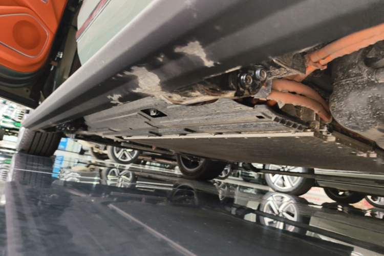 Used Wey Lanshan 2025 Four-Wheel Drive Max Left Side Sill