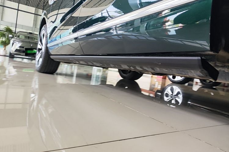 Used Wey Lanshan 2025 Four-Wheel Drive Max Left Side Sill