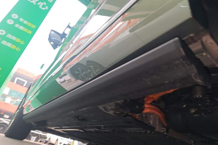 Used Wey Lanshan 2025 Four-Wheel Drive Ultra Left Side Sill