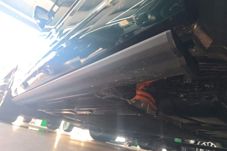 Used Wey Lanshan 2025 Four-Wheel Drive Max Left Side Sill