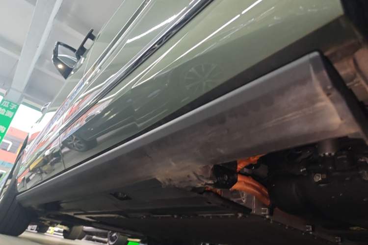 Used Wey Lanshan 2025 Four-Wheel Drive Ultra Left Side Sill
