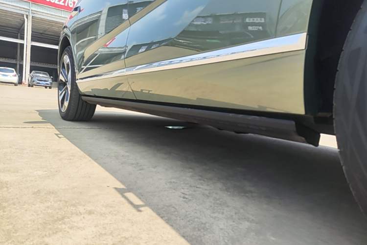 Used Wey Lanshan 2025 Four-Wheel Drive Max Left Side Sill