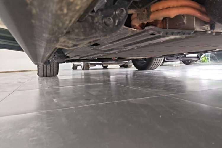 Used Wey Lanshan 2025 Four-Wheel Drive Max Left Side Sill