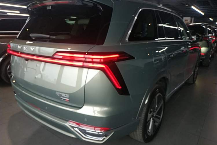 Used Wey Lanshan 2025 Four-Wheel Drive Max Rear Right 45 Deg