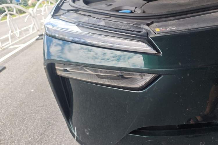 Used Wey Lanshan 2025 Four-Wheel Drive Max Right Front Headlight