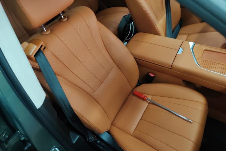 Used Wey Lanshan 2025 Four-Wheel Drive Ultra Right Front Seat
