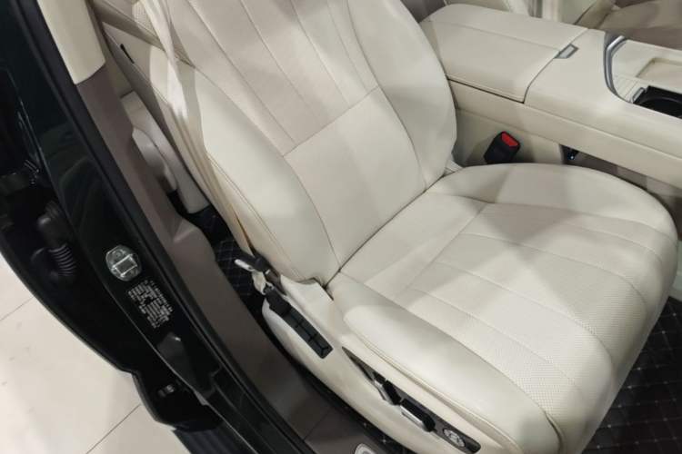 Used Wey Lanshan 2025 Four-Wheel Drive Max Right Front Seat