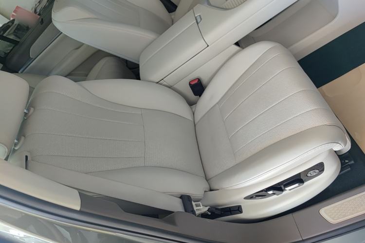 Used Wey Lanshan 2025 Four-Wheel Drive Ultra Right Front Seat