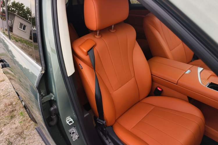 Used Wey Lanshan 2025 Four-Wheel Drive Ultra Right Front Seat