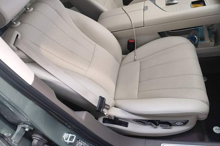 Used Wey Lanshan 2025 Four-Wheel Drive Ultra Right Front Seat