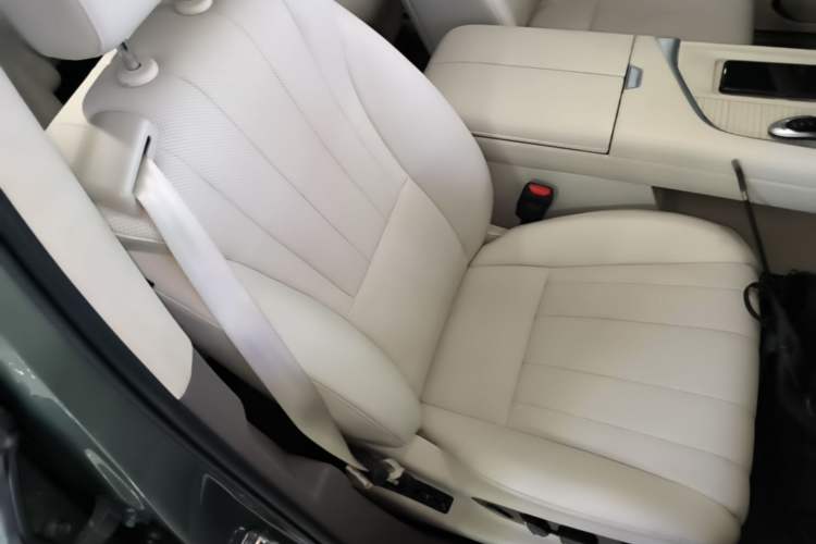 Used Wey Lanshan 2025 Four-Wheel Drive Ultra Right Front Seat