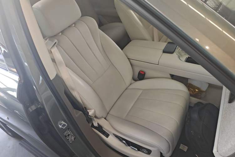 Used Wey Lanshan 2025 Four-Wheel Drive Ultra Right Front Seat
