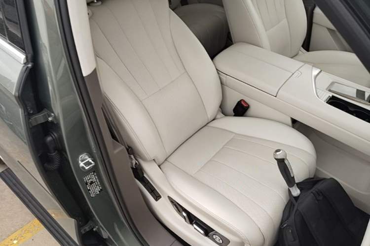 Used Wey Lanshan 2025 Four-Wheel Drive Ultra Right Front Seat