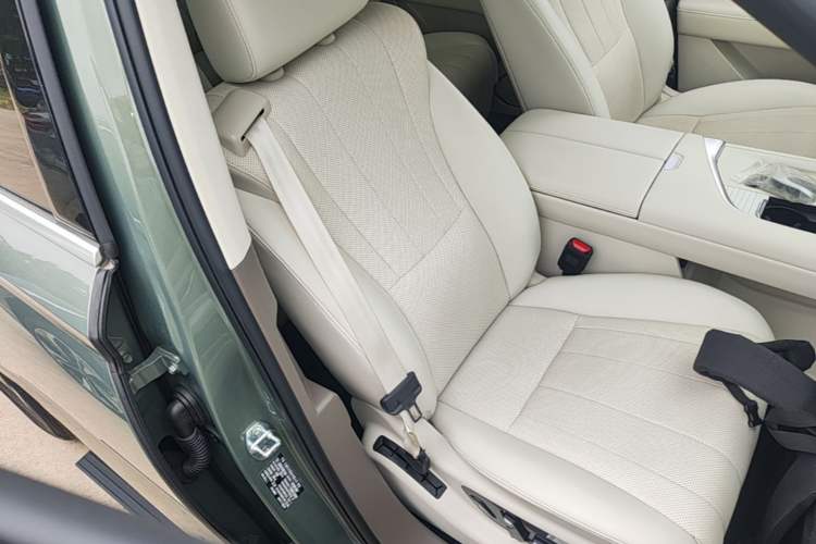 Used Wey Lanshan 2025 Four-Wheel Drive Ultra Right Front Seat