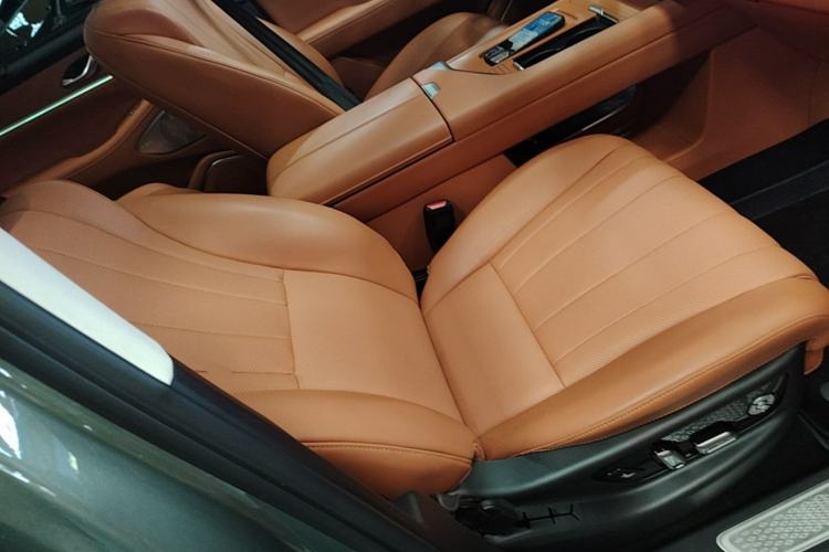 Used Wey Lanshan 2025 Four-Wheel Drive Ultra Right Front Seat