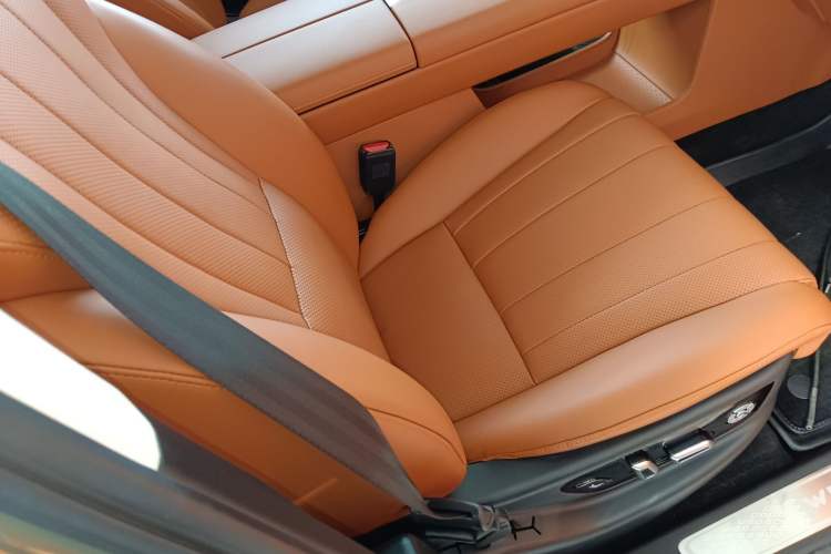 Used Wey Lanshan 2025 Four-Wheel Drive Ultra Right Front Seat