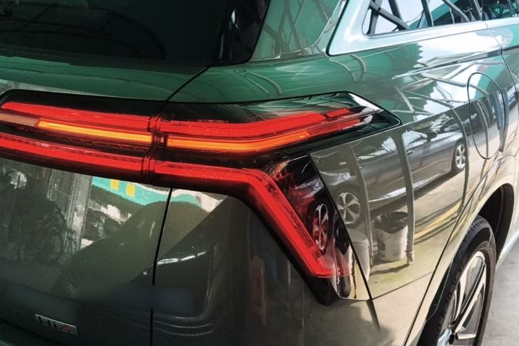 Used Wey Lanshan 2025 Four-Wheel Drive Ultra Right Rear Taillight