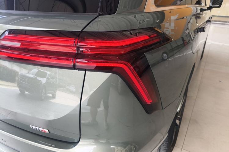 Used Wey Lanshan 2025 Four-Wheel Drive Max Right Rear Taillight