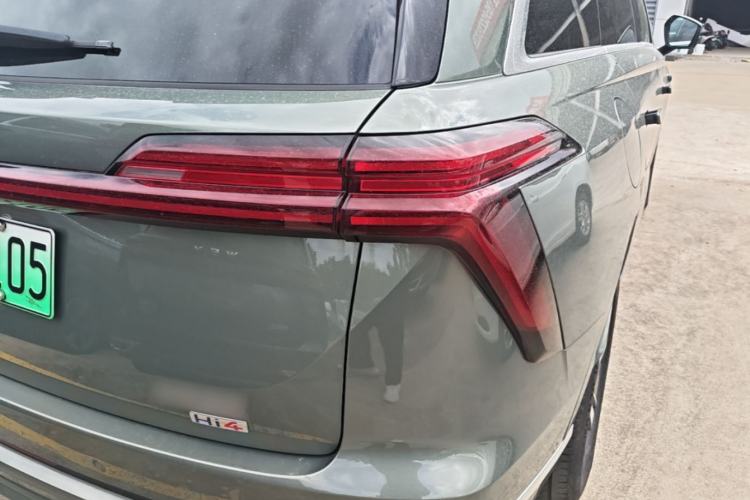 Used Wey Lanshan 2025 Four-Wheel Drive Ultra Right Rear Taillight