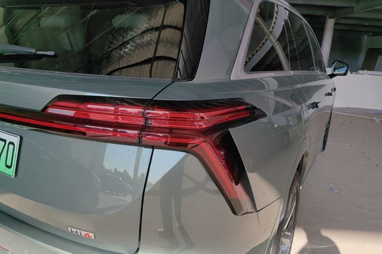 Used Wey Lanshan 2025 Four-Wheel Drive Ultra Right Rear Taillight