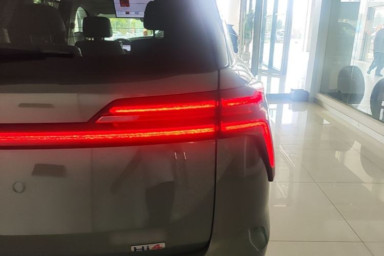 Used Wey Lanshan 2025 Four-Wheel Drive Max Right Rear Taillight