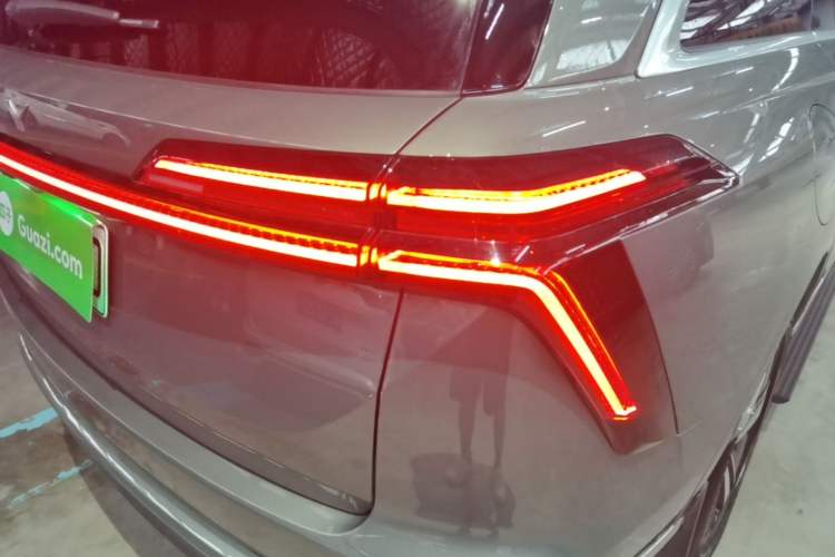 Used Wey Lanshan 2025 Four-Wheel Drive Max Right Rear Taillight