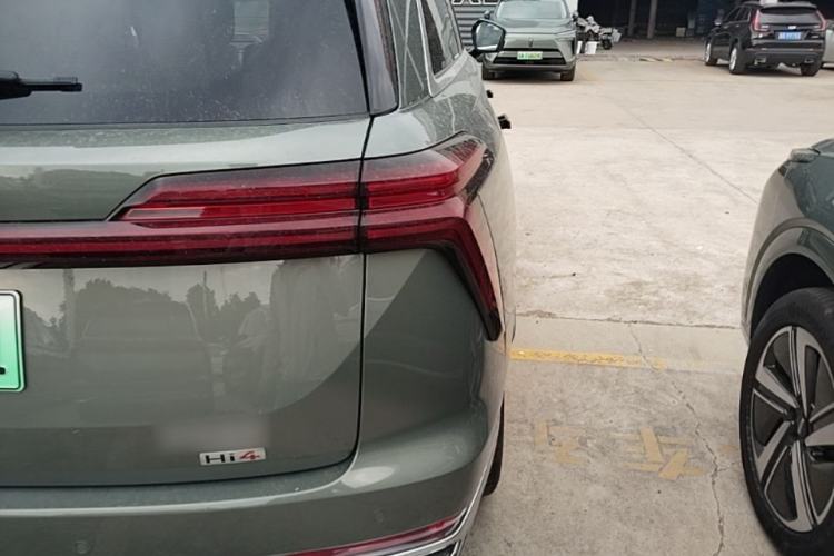 Used Wey Lanshan 2025 Four-Wheel Drive Ultra Right Rear Taillight