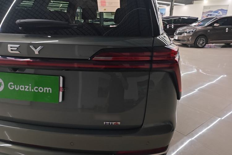 Used Wey Lanshan 2025 Four-Wheel Drive Max Right Rear Taillight