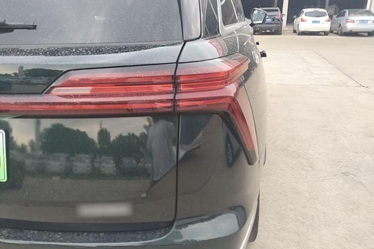 Used Wey Lanshan 2025 Four-Wheel Drive Max Right Rear Taillight