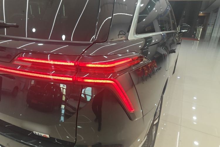 Used Wey Lanshan 2025 Four-Wheel Drive Max Right Rear Taillight