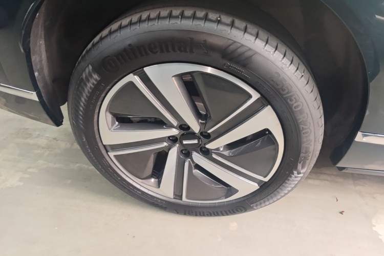 Used Wey Lanshan 2025 Four-Wheel Drive Max Right Rear Wheel Hub