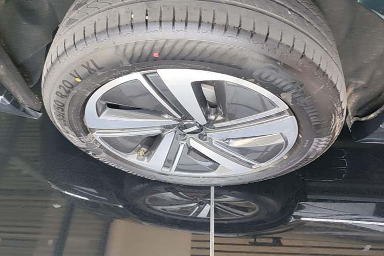 Used Wey Lanshan 2025 Four-Wheel Drive Max Right Rear Wheel Hub
