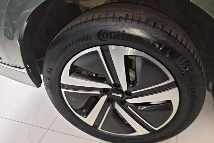 Used Wey Lanshan 2025 Four-Wheel Drive Max Right Rear Wheel Hub