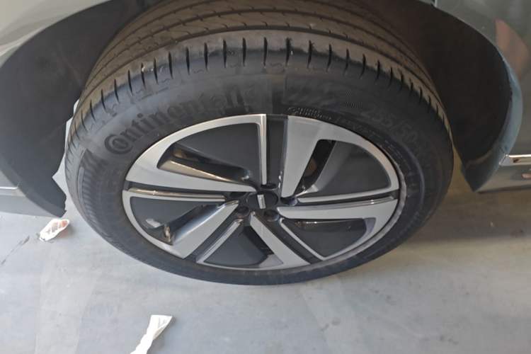 Used Wey Lanshan 2025 Four-Wheel Drive Ultra Right Rear Wheel Hub