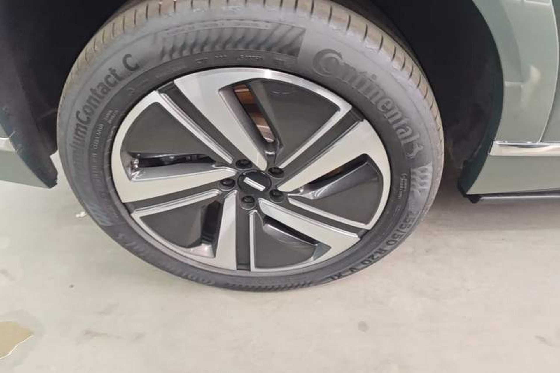 Used Wey Lanshan 2025 Four-Wheel Drive Ultra Right Rear Wheel Hub