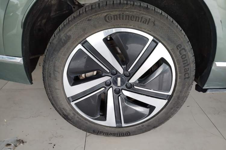 Used Wey Lanshan 2025 Four-Wheel Drive Ultra Right Rear Wheel Hub