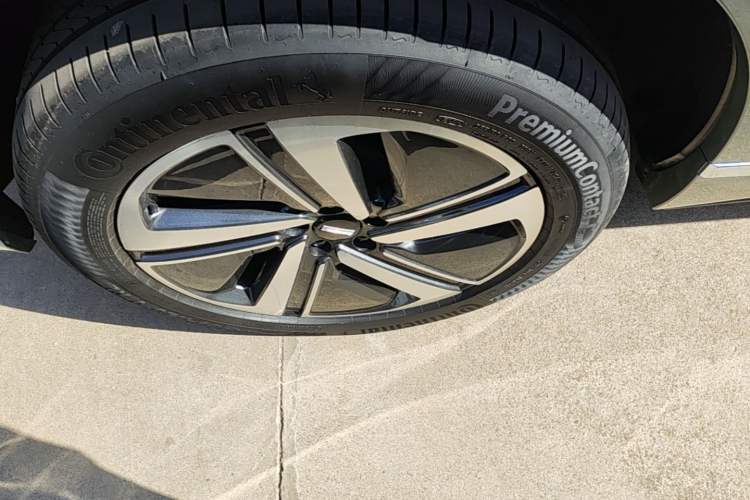 Used Wey Lanshan 2025 Four-Wheel Drive Max Right Rear Wheel Hub