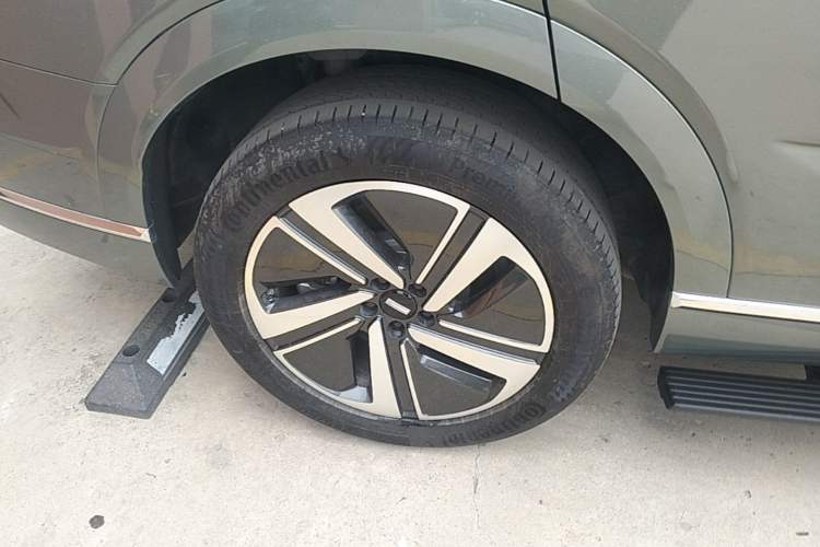 Used Wey Lanshan 2025 Four-Wheel Drive Max Right Rear Wheel Hub
